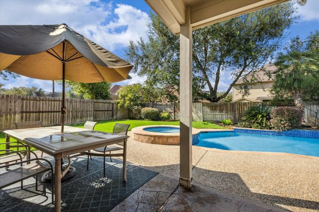 19010 Country Square Drive, Houston, TX 77084