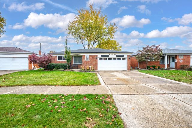 21118 Michael Court, St. Clair Shores, MI 48081