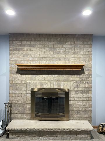 7051 W 64th Place, Chicago, IL 60638
