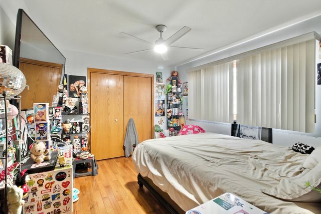 7051 W 64th Place, Chicago, IL 60638