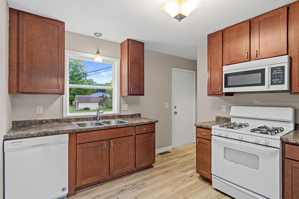 1320 132nd Avenue NE, Blaine, MN 55434 — photo 2