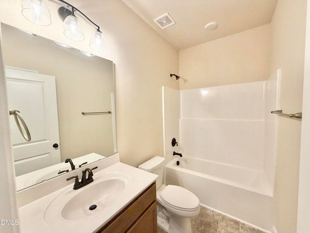 404 S Eastwood Drive, Benson, NC 27504