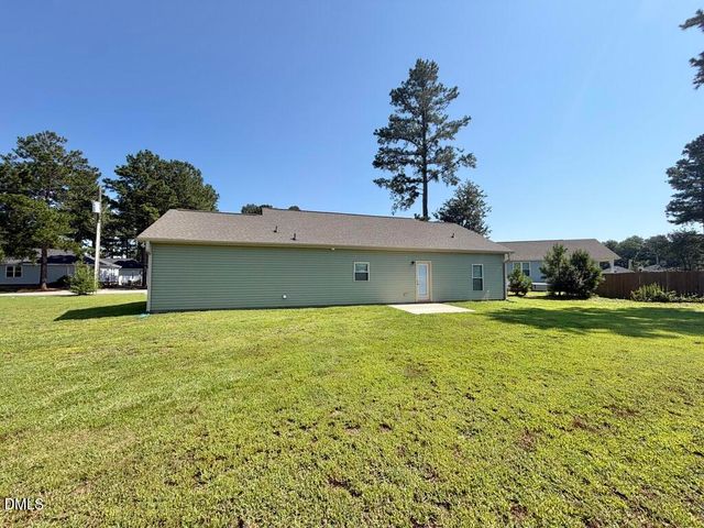 404 S Eastwood Drive, Benson, NC 27504
