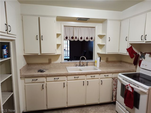 2124 E 40th Street, Ashtabula, OH 44004