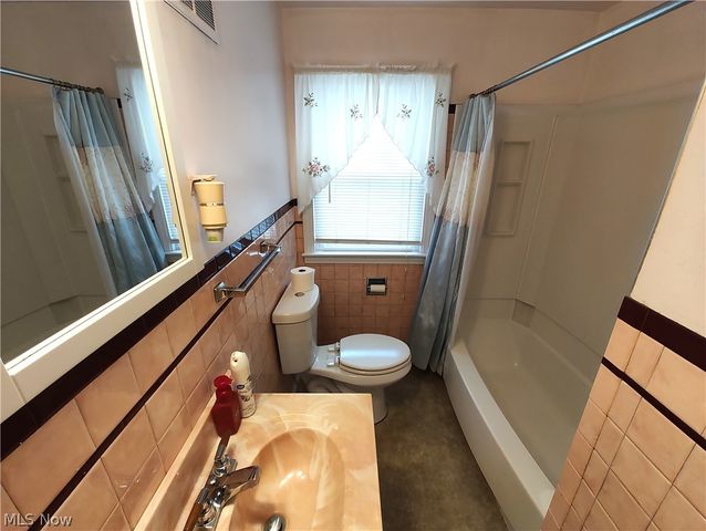 2124 E 40th Street, Ashtabula, OH 44004