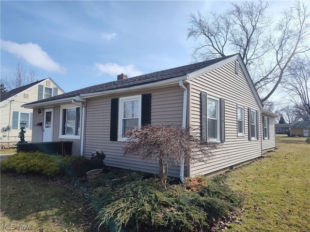 2124 E 40th Street, Ashtabula, OH 44004