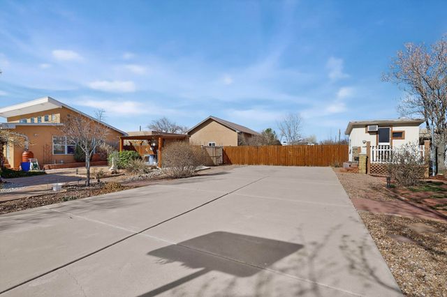 4416 San Isidro Street NW, Albuquerque, NM 87107