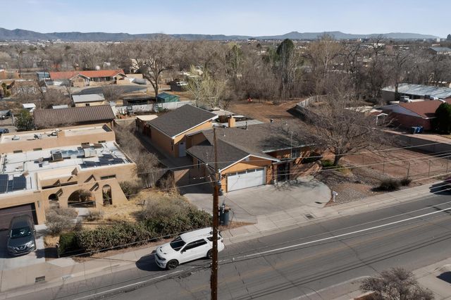 4416 San Isidro Street NW, Albuquerque, NM 87107