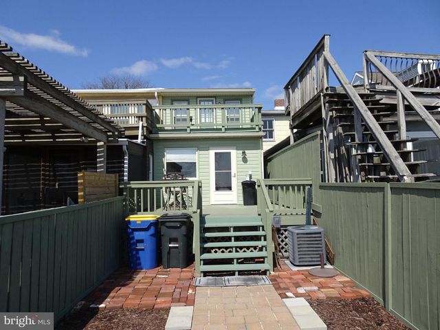 213 E 2ND ST, New Castle, DE 19720