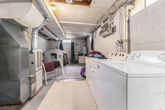 31 W Lakewood Boulevard, Holland, MI 49424