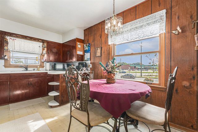 31 W Lakewood Boulevard, Holland, MI 49424