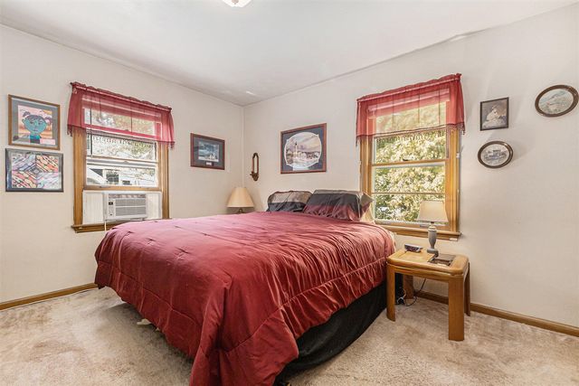 31 W Lakewood Boulevard, Holland, MI 49424