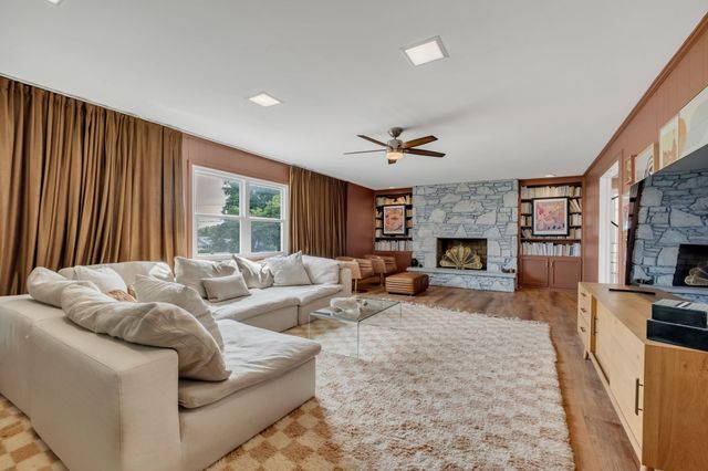 301 Brandywine Dr, Old Hickory, TN 37138