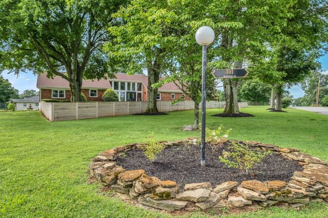 301 Brandywine Dr, Old Hickory, TN 37138