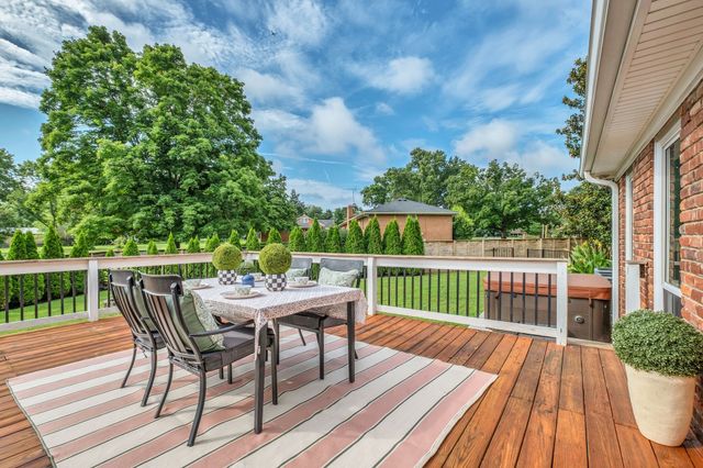 301 Brandywine Dr, Old Hickory, TN 37138