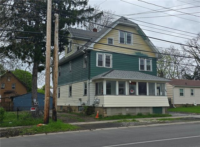 1812 North Goodman Street, Irondequoit, NY 14609