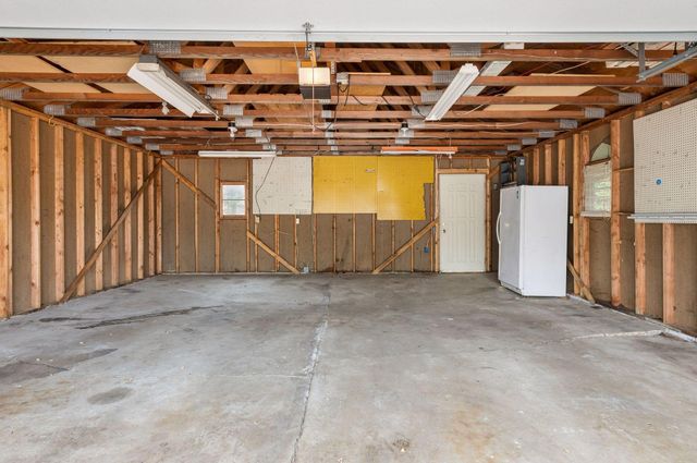 333 8th Avenue N, Hopkins, MN 55343
