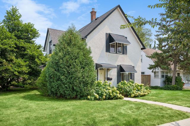 333 8th Avenue N, Hopkins, MN 55343