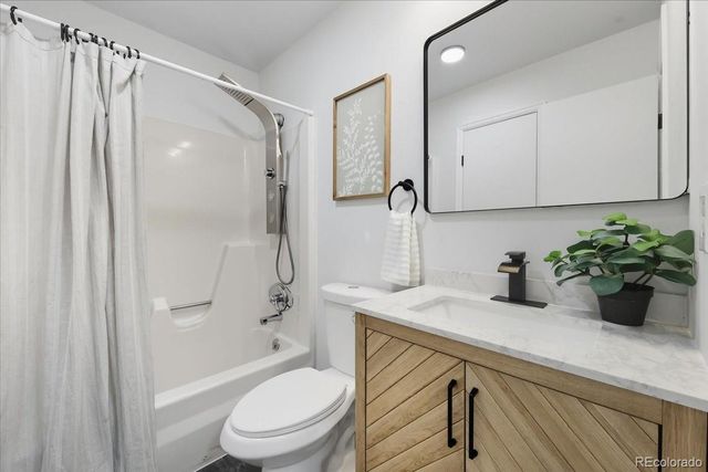13202 E Linvale Place, Aurora, CO 80014