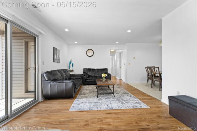 43220 Fountain Drive, Sterling Heights, MI 48313