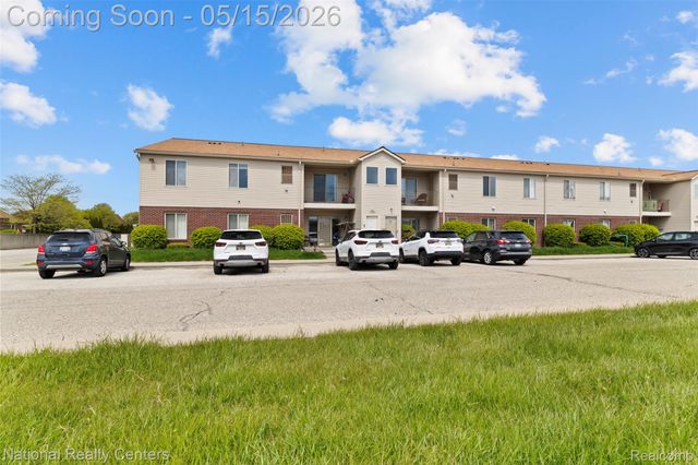 43220 Fountain Drive, Sterling Heights, MI 48313