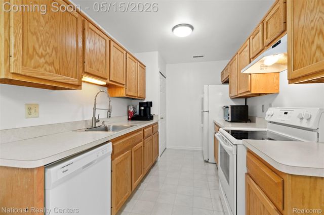43220 Fountain Drive, Sterling Heights, MI 48313
