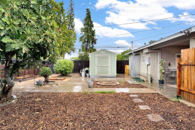 1314 W Weldon Avenue, Fresno, CA 93705