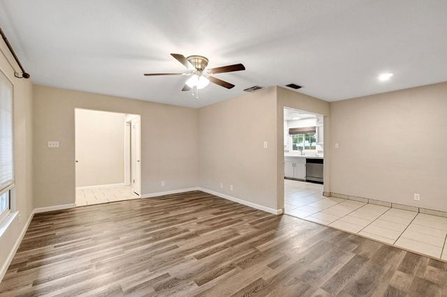 1314 W Weldon Avenue, Fresno, CA 93705