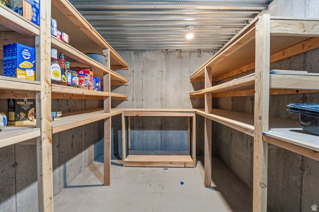 2884 W 1150 S, Syracuse, UT 84075