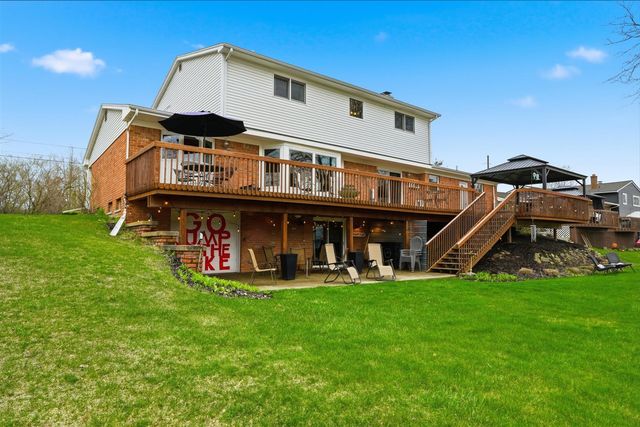 1888 Squaw Lagoon Drive, Oxford, MI 48371