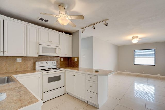 311 De Carie Street, Delray Beach, FL 33444