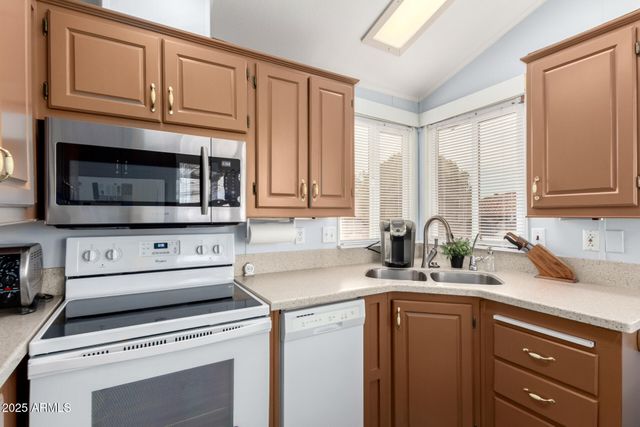 111 S GREENFIELD Road 480, Mesa, AZ 85206