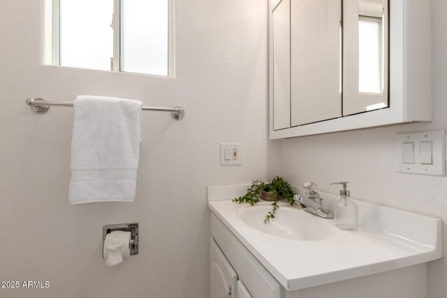 111 S GREENFIELD Road 480, Mesa, AZ 85206