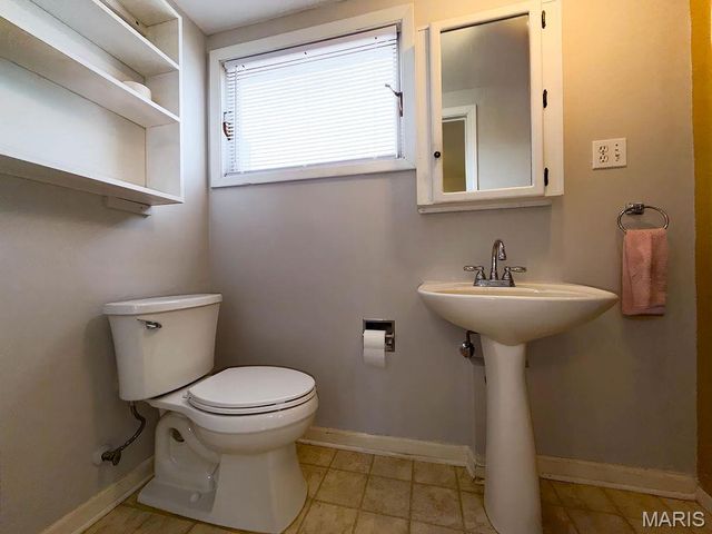 1521 Sweeney Drive, Festus, MO 63028