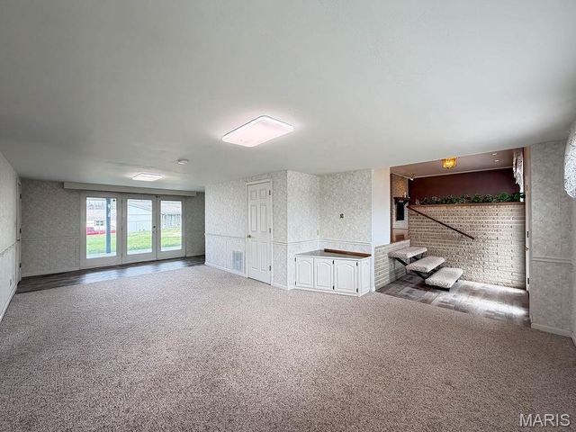 1521 Sweeney Drive, Festus, MO 63028
