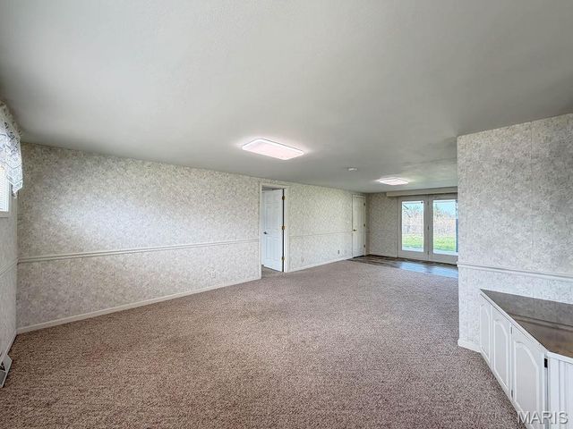 1521 Sweeney Drive, Festus, MO 63028