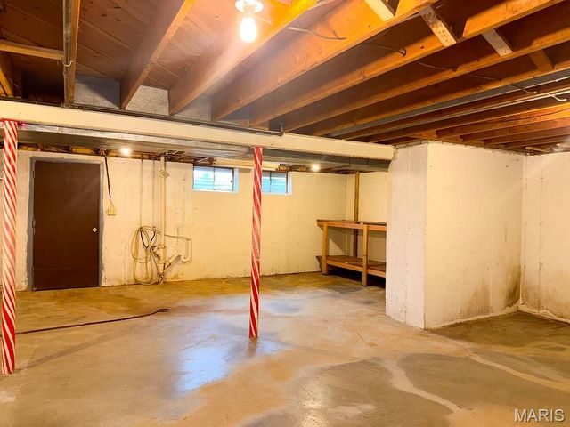 1521 Sweeney Drive, Festus, MO 63028