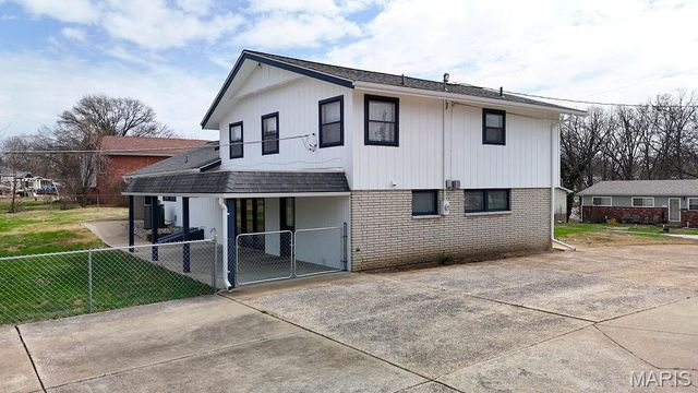 1521 Sweeney Drive, Festus, MO 63028