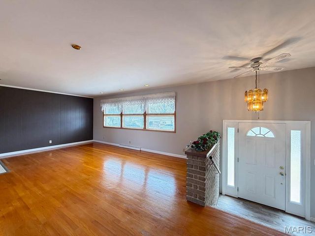 1521 Sweeney Drive, Festus, MO 63028