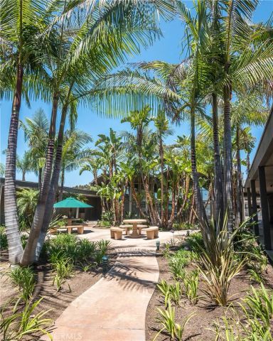 2474 Rue De Cannes, Costa Mesa, CA 92627