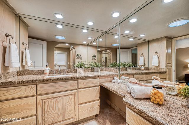 3025 W KERRY Lane, Phoenix, AZ 85027