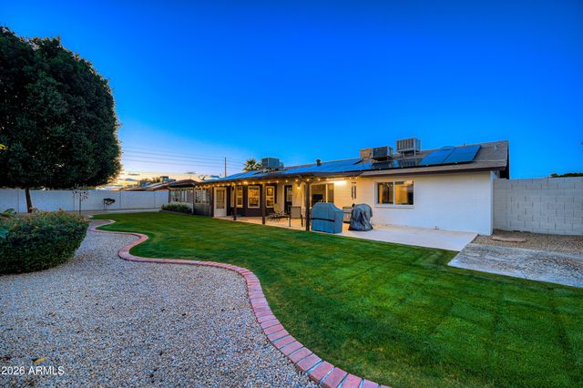 3025 W KERRY Lane, Phoenix, AZ 85027