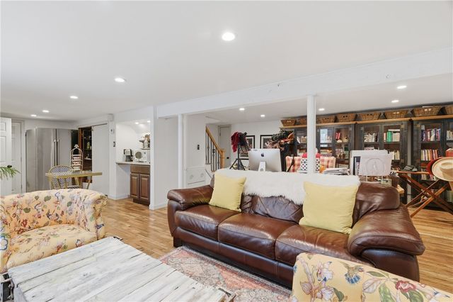 315 Angell Road, Lincoln, RI 02865