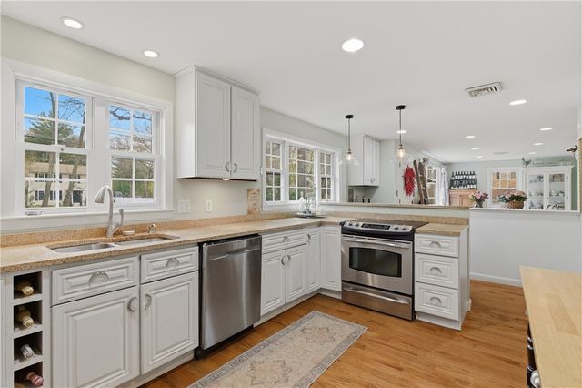 315 Angell Road, Lincoln, RI 02865