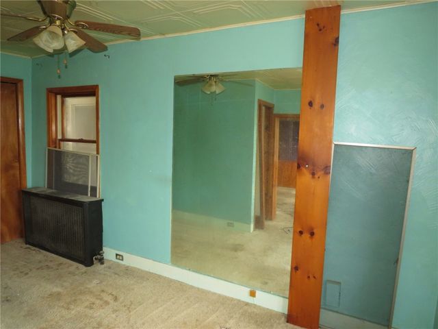 11175 Old Trail Rd, North Huntingdon, PA 15642