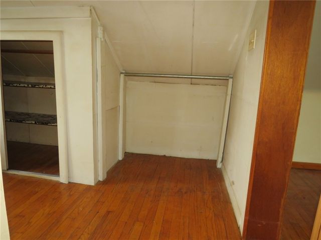 11175 Old Trail Rd, North Huntingdon, PA 15642