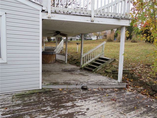 11175 Old Trail Rd, North Huntingdon, PA 15642