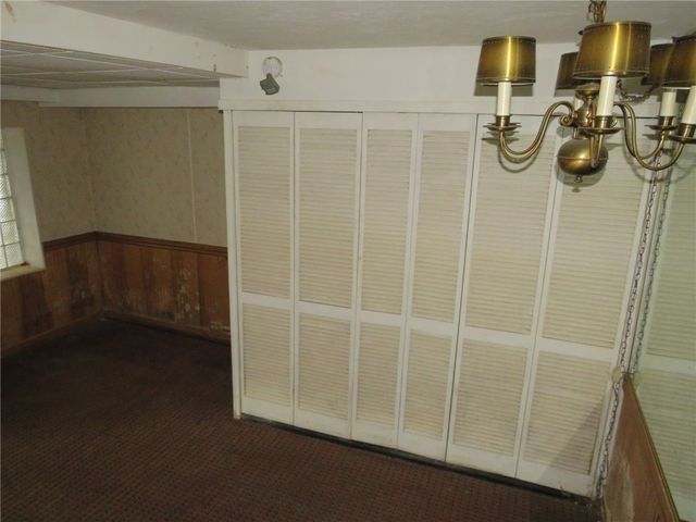 11175 Old Trail Rd, North Huntingdon, PA 15642