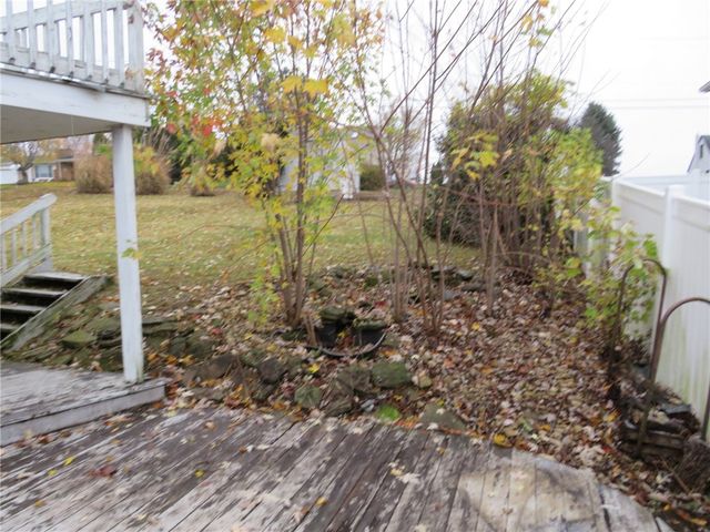 11175 Old Trail Rd, North Huntingdon, PA 15642