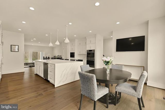 3737 GLENMOOR RESERVE LN, Chevy Chase, MD 20815